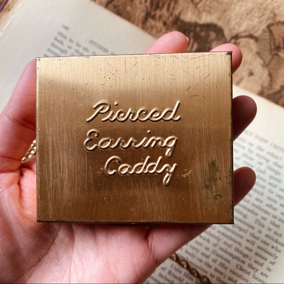 Mini Flapper Mesh Purse and Earring Caddy - Picture 3 of 6